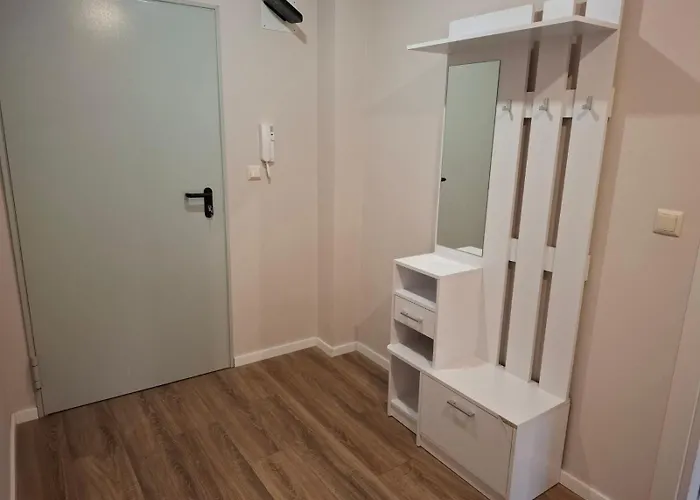 Summer 2 Apartment *